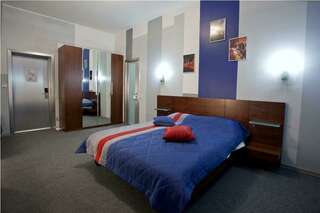 Гостиница Паддок Курган-1