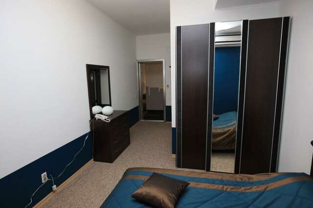 Гостиница Паддок Курган-248